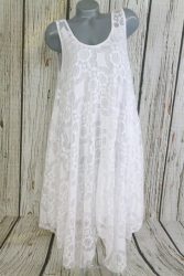 Szépséges csupa csipke lenge ruha