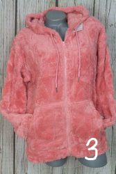 Pihe-puha szőrmés cipzáros -szívecskés magában mintás  meleg felső M/L és XL/XXL