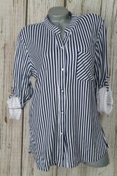 Elöl végig gombos nagyon csinos csíkos hosszított felső ,meleg anyagú  XL,2XL,3XL,4XL.,5XL,6XL