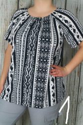 Vállrahúzható  csinos mintás rugalmas anyagú felső 3XL, 4XL, 5XL