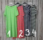 Csíkos vállvillantós lezser ruha 